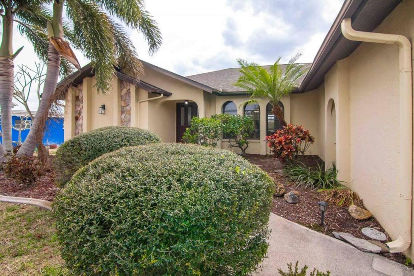 House With A Boatyour Private Waterfront Resort Port Charlotte Esterno foto